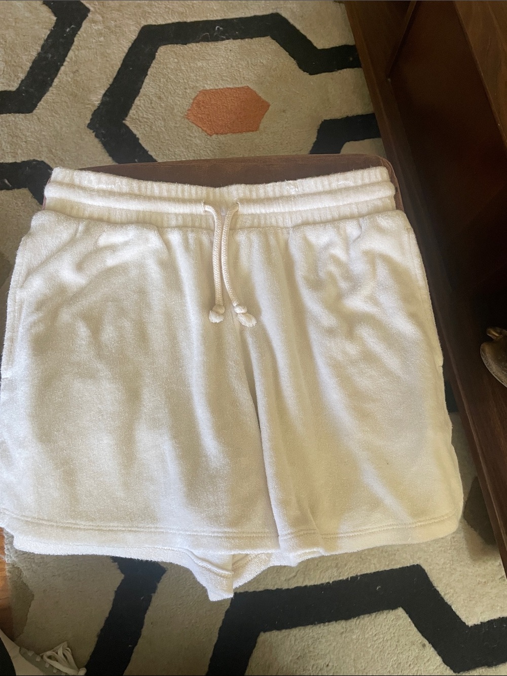 Aritzia Wilfred Free Cozy White Women's Terry Drawstring Shorts